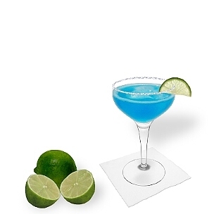 Eine weitere großartige Option für Blue Margarita, eine Cocktailschale.