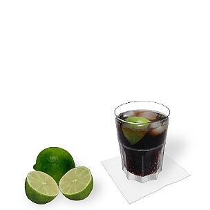 Cuba Libre im Tumbler Glas, so wird dieser weltbekannte Drink in Cuba serviert.